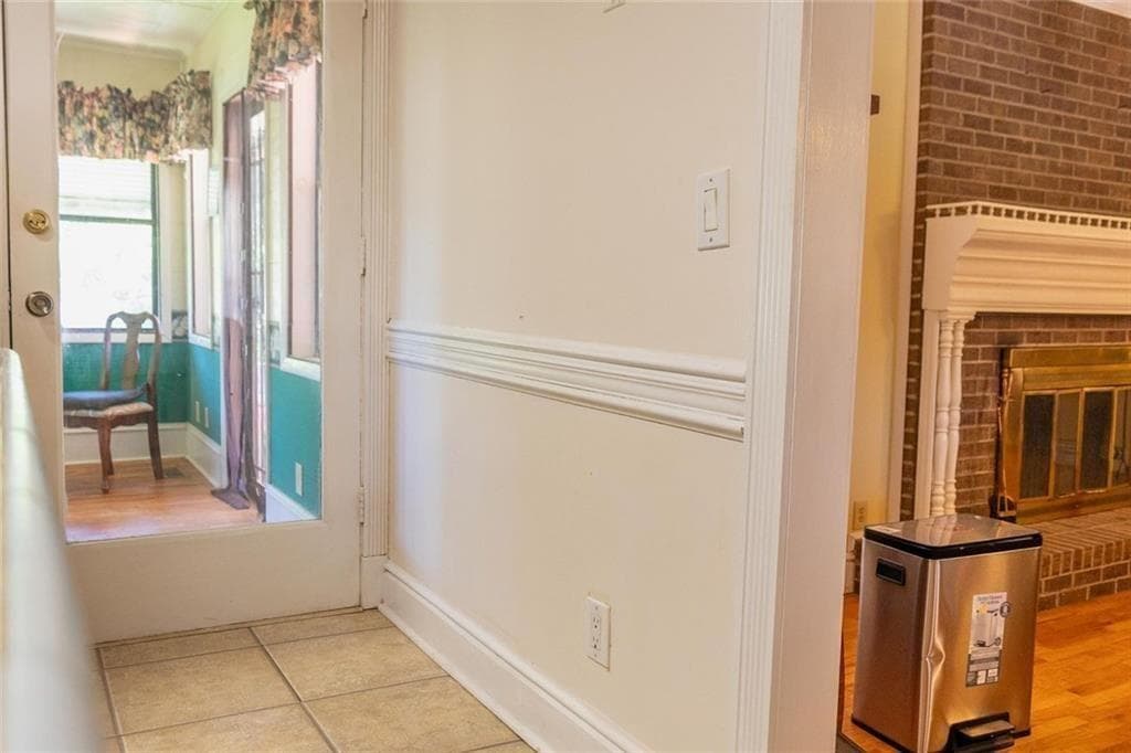 3 bedroom, 3 bathroom, 3,127 sq ft single family residence for sale at 4625 Lovvorn Rd Road, Carrollton, GA 30117 — photo 4