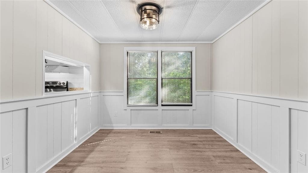 3 bedroom, 2 bathroom, 1,400 sq ft single family residence for sale at 3068 Pierce Road, Gainesville, GA 30507 — photo 9