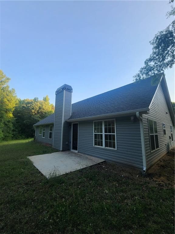 4 bedroom, 2 bathroom, 1,784 sq ft single family residence for sale at 435 Butler Bridge Circle, Covington, GA 30016 — photo 6