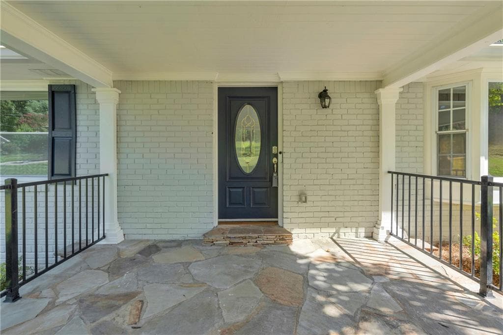 3 bedroom, 2 bathroom, 1,468 sq ft single family residence for sale at 4246 Colony East Drive, Stone Mountain, GA 30083 — photo 3