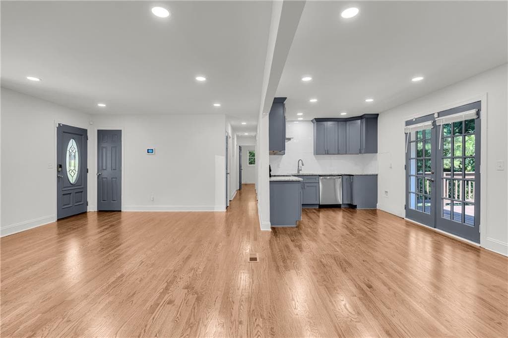 3 bedroom, 2 bathroom, 1,468 sq ft single family residence for sale at 4246 Colony East Drive, Stone Mountain, GA 30083 — photo 9