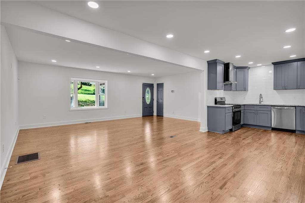 3 bedroom, 2 bathroom, 1,468 sq ft single family residence for sale at 4246 Colony East Drive, Stone Mountain, GA 30083 — photo 10
