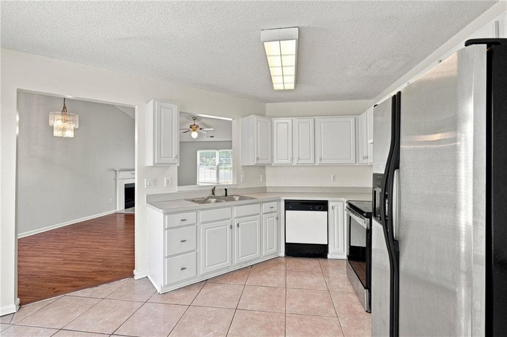 4 bedroom, 3 bathroom, 2,329 sq ft single family residence for sale at 2808 Vintage Wood Way, Kennesaw, GA 30144 — photo 7