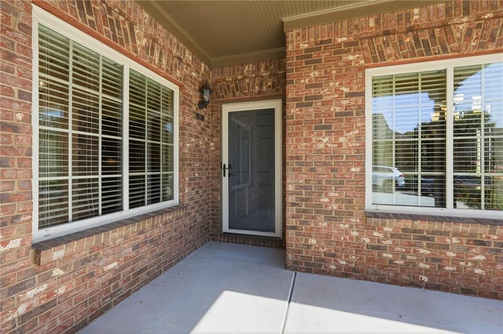 3 bedroom, 3 bathroom, 2,525 sq ft condominium for sale at 4204 Lanier Ridge Walk 503, Cumming, GA 30041 — photo 3