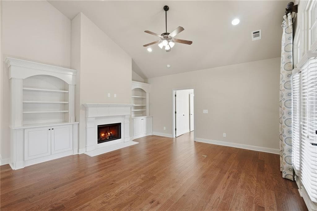 3 bedroom, 3 bathroom, 2,525 sq ft condominium for sale at 4204 Lanier Ridge Walk 503, Cumming, GA 30041 — photo 8