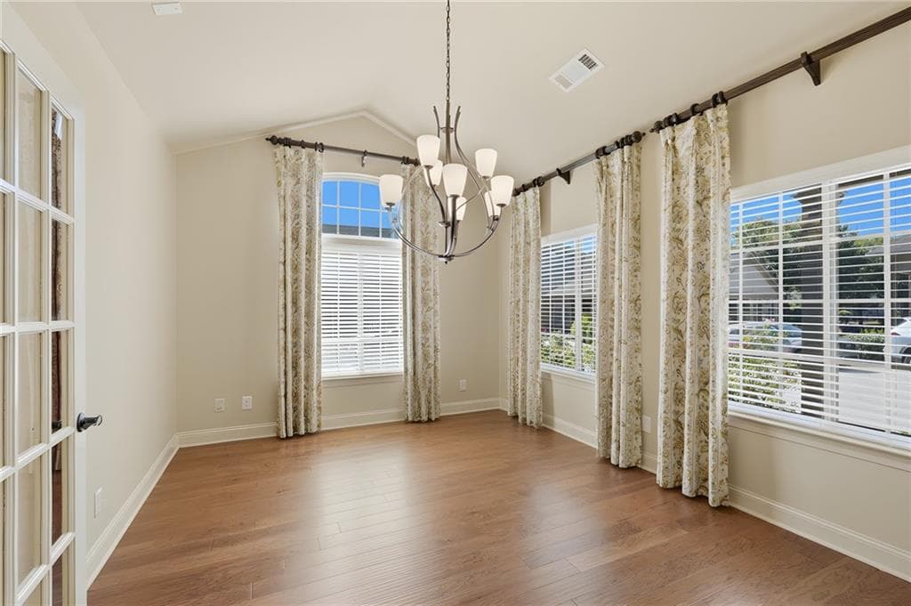 3 bedroom, 3 bathroom, 2,525 sq ft condominium for sale at 4204 Lanier Ridge Walk 503, Cumming, GA 30041 — photo 9