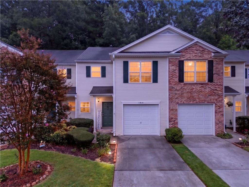 2 bedroom, 3 bathroom, 1,380 sq ft townhouse under contract at 183 Venture Path, Hiram, GA 30141 — photo 2