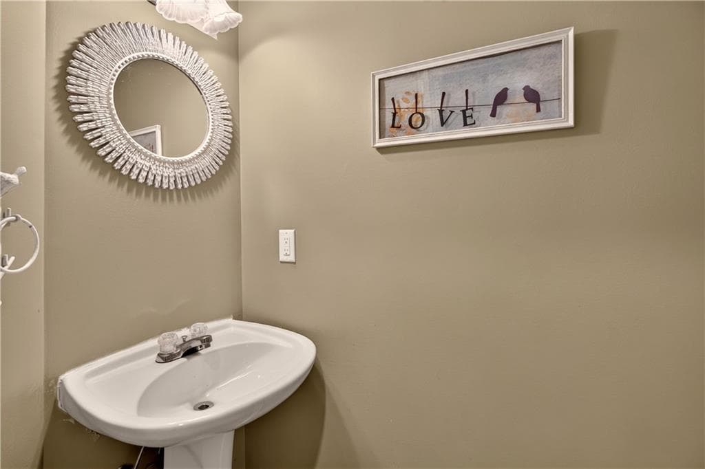 2 bedroom, 3 bathroom, 1,380 sq ft townhouse under contract at 183 Venture Path, Hiram, GA 30141 — photo 7