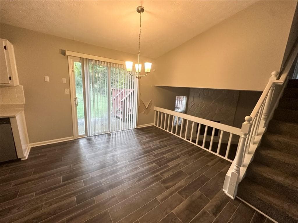3 bedroom, 2 bathroom, 1,392 sq ft single family residence for sale at 1819 Singer Way, Lithonia, GA 30058 — photo 7