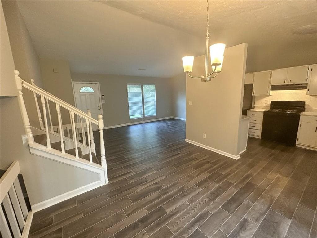 3 bedroom, 2 bathroom, 1,392 sq ft single family residence for sale at 1819 Singer Way, Lithonia, GA 30058 — photo 8