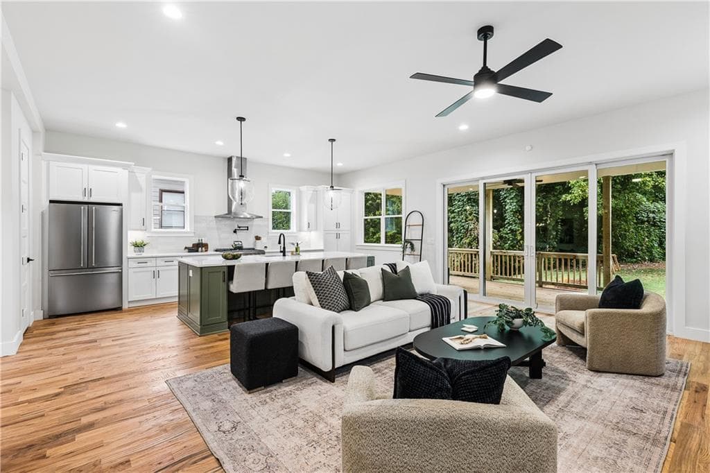 4 bedroom, 3 bathroom, 2,820 sq ft single family residence for sale at 3346 Lawrence Street, Scottdale, GA 30079 — photo 8