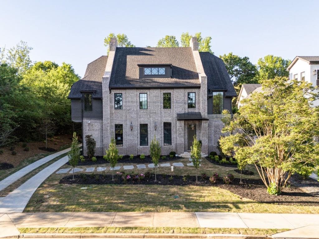 5 bedroom, 9 bathroom, 7,780 sq ft single family residence for sale at 221 Academy Street, Alpharetta, GA 30009 — photo 3