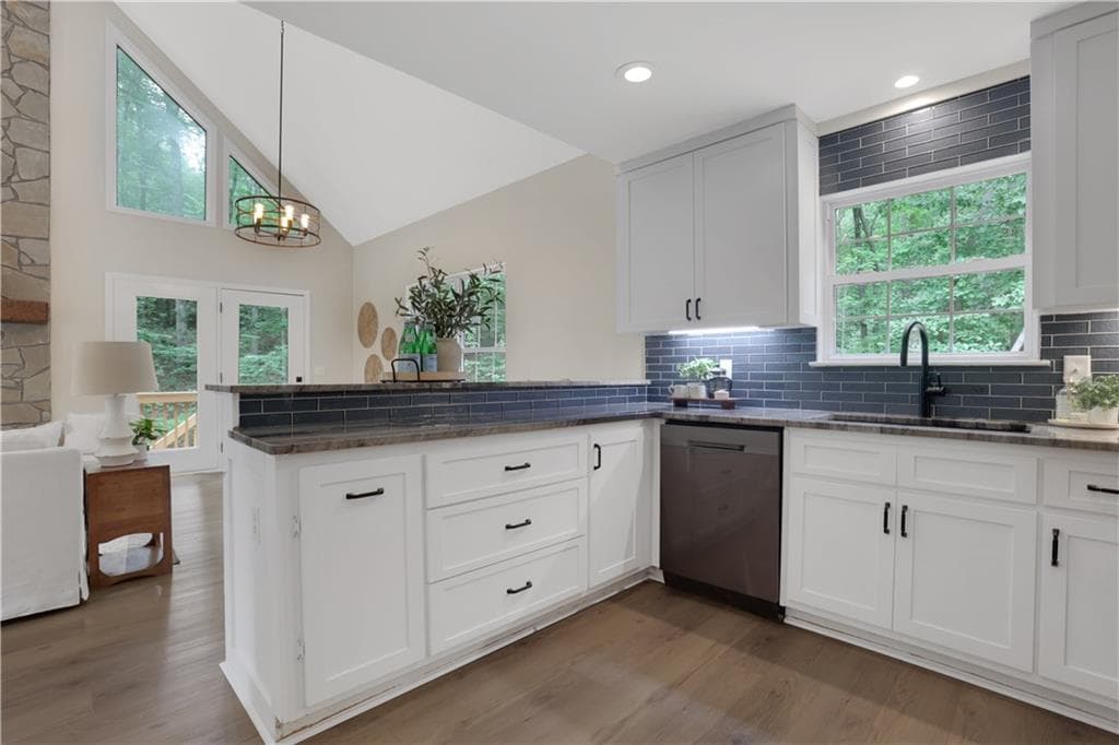 4 bedroom, 3 bathroom, 2,314 sq ft single family residence for rent at 6524 Medlock Road, Gainesville, GA 30506 for $4,200 a month — photo 8