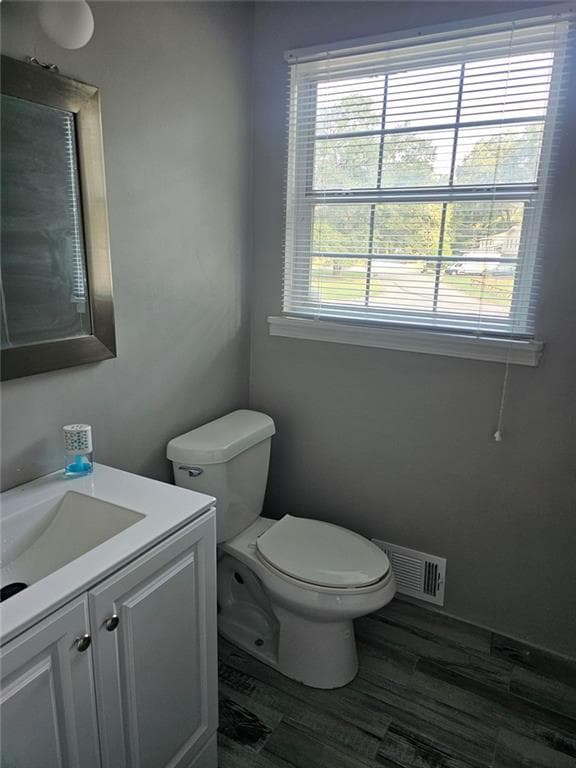 6 bedroom, 2 bathroom, 2,559 sq ft single family residence for sale at 745 S Carter Drive, Jonesboro, GA 30236 — photo 9