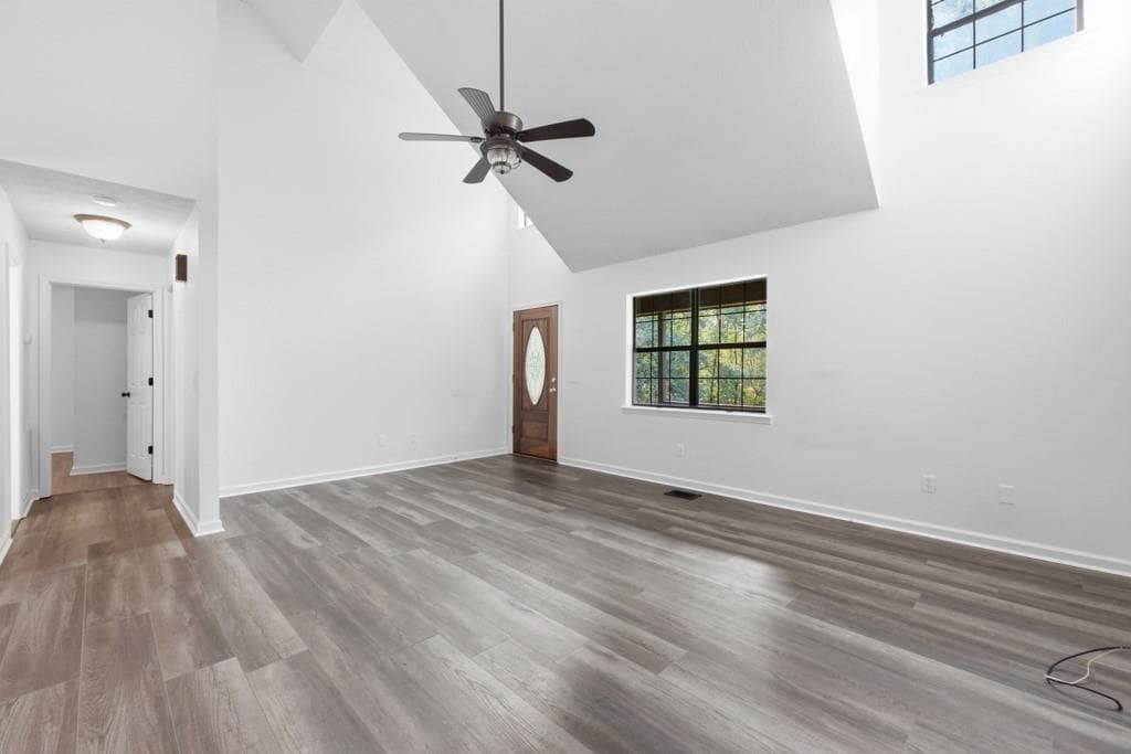 3 bedroom, 2 bathroom, 1,412 sq ft single family residence for sale at 854 Williams Road, Chickamauga, GA 30707 — photo 7