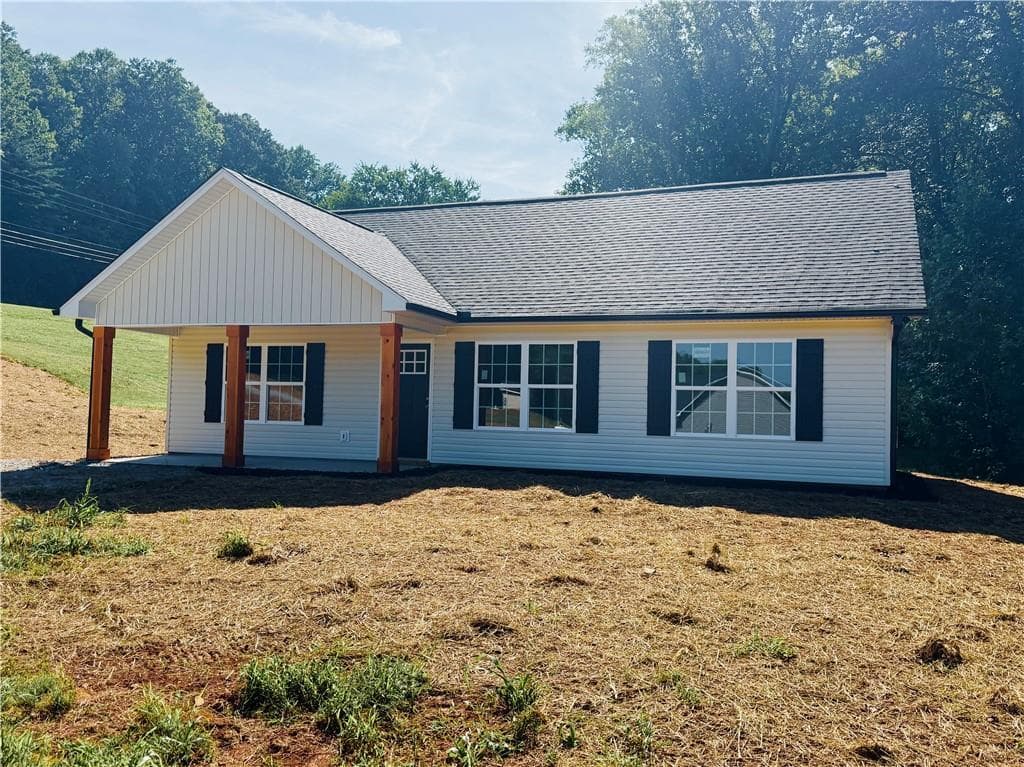 3 bedroom, 2 bathroom, 1,180 sq ft single family residence for sale at 45 Charlies Way, Dahlonega, GA 30533 — photo 2