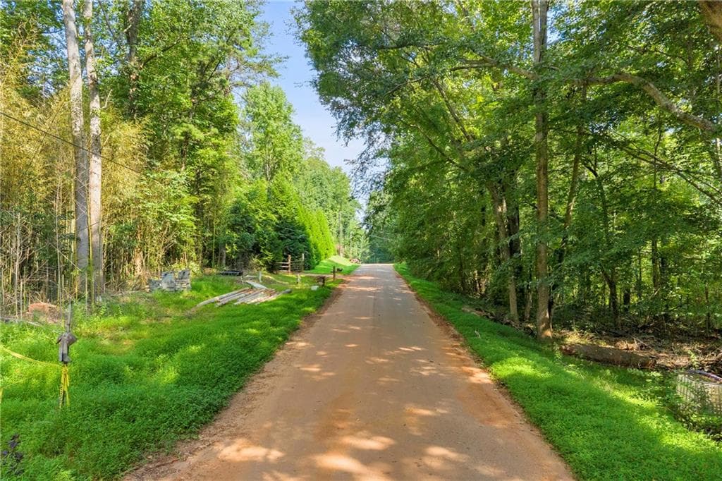 single family residence for sale at 400 Red Oak Road, Maysville, GA 30558 — photo 6