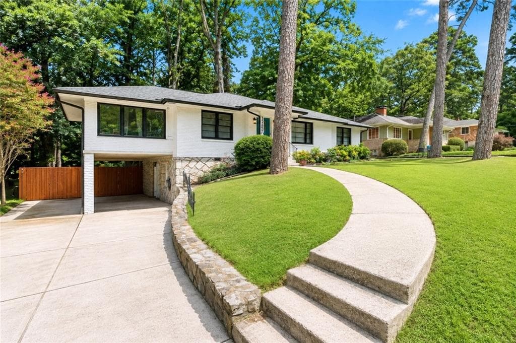 1 bedroom, 1 bathroom, 1,756 sq ft apartment for rent at 3250 Wynn Drive, Avondale Estates, GA 30002 for $1,975 a month — photo 1 of 19