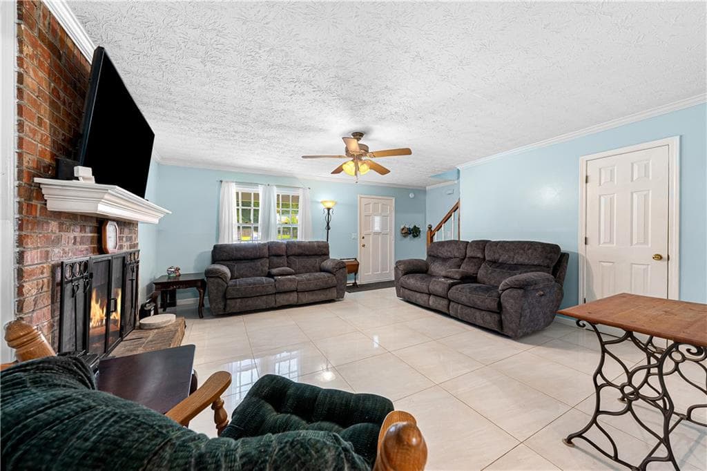3 bedroom, 3 bathroom, 1,863 sq ft single family residence for sale at 2460 Arbour Trace Terrace, Suwanee, GA 30024 — photo 5