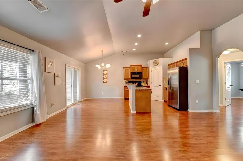 3 bedroom, 2 bathroom, 1,282 sq ft single family residence under contract at 1605 Jessica Lane, Winder, GA 30680 — photo 5