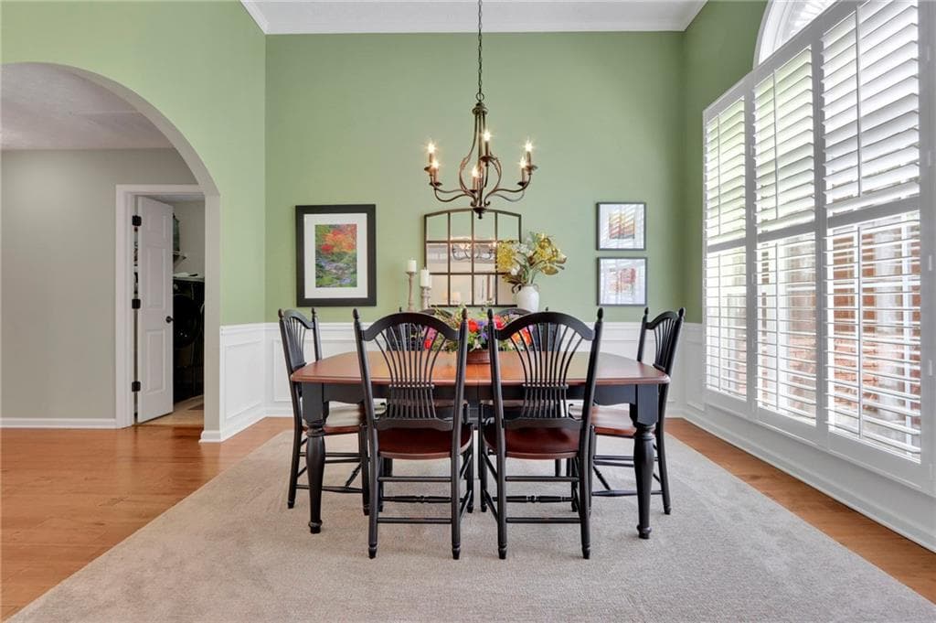 3 bedroom, 2 bathroom, 2,248 sq ft single family residence under contract at 8720 Meadow Glen Court, Gainesville, GA 30506 — photo 7