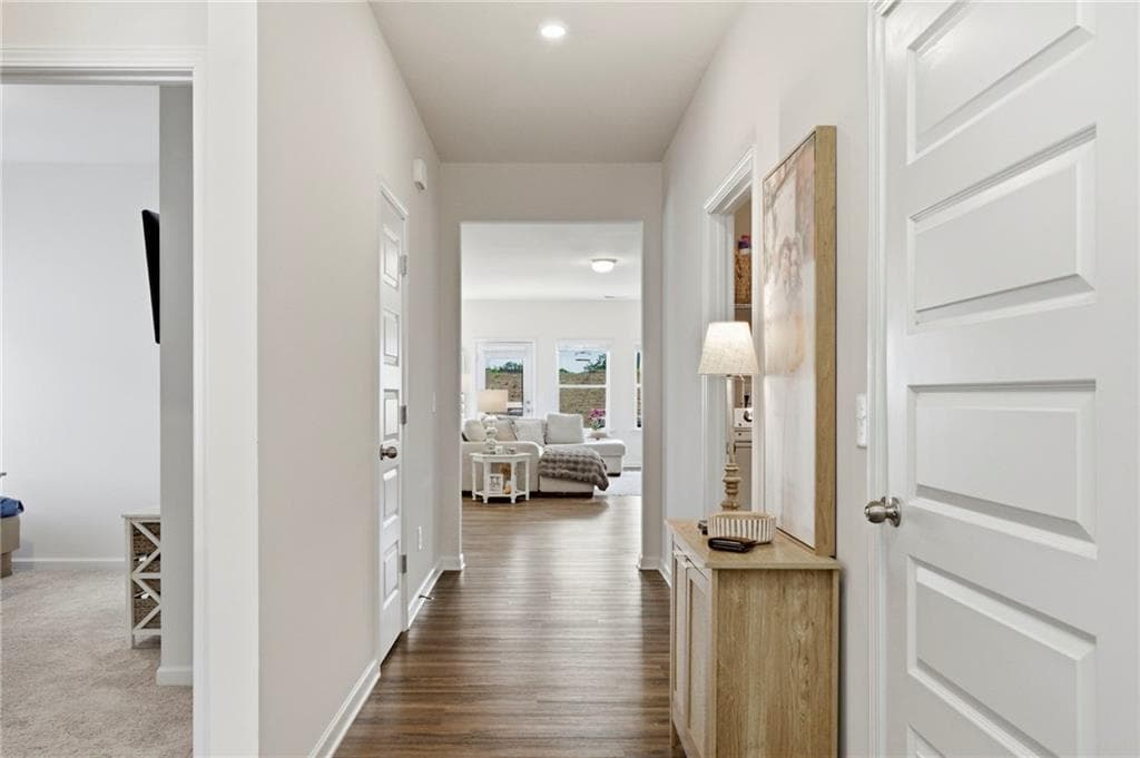 3 bedroom, 2 bathroom, 1,796 sq ft single family residence for sale at 93 Royal Oak Drive, Rome, GA 30165 — photo 3