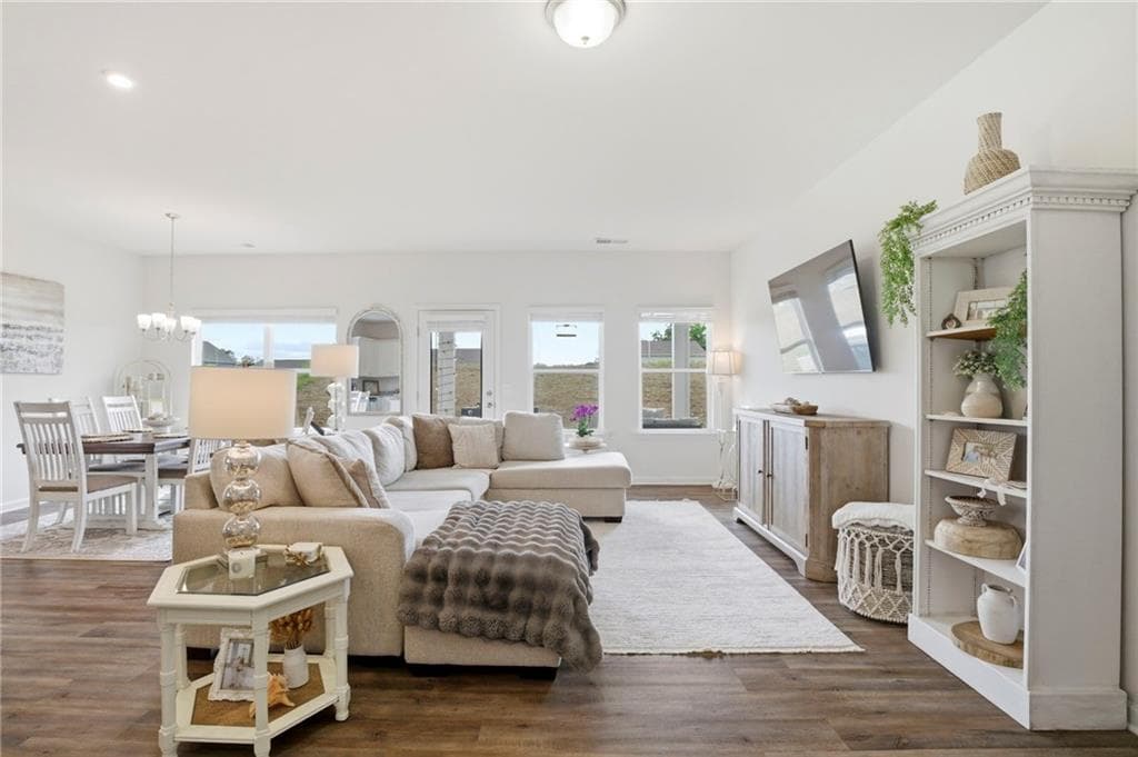 3 bedroom, 2 bathroom, 1,796 sq ft single family residence for sale at 93 Royal Oak Drive, Rome, GA 30165 — photo 5