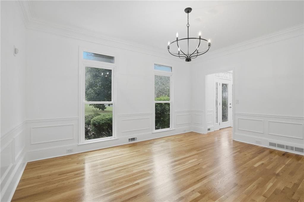 4 bedroom, 5 bathroom, 3,228 sq ft single family residence for sale at 2211 Brooke Farm Trail, Dunwoody, GA 30338 — photo 5