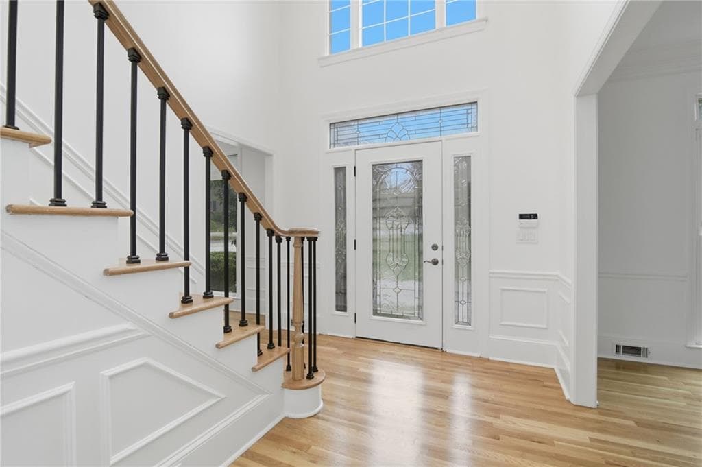 4 bedroom, 5 bathroom, 3,228 sq ft single family residence for sale at 2211 Brooke Farm Trail, Dunwoody, GA 30338 — photo 3