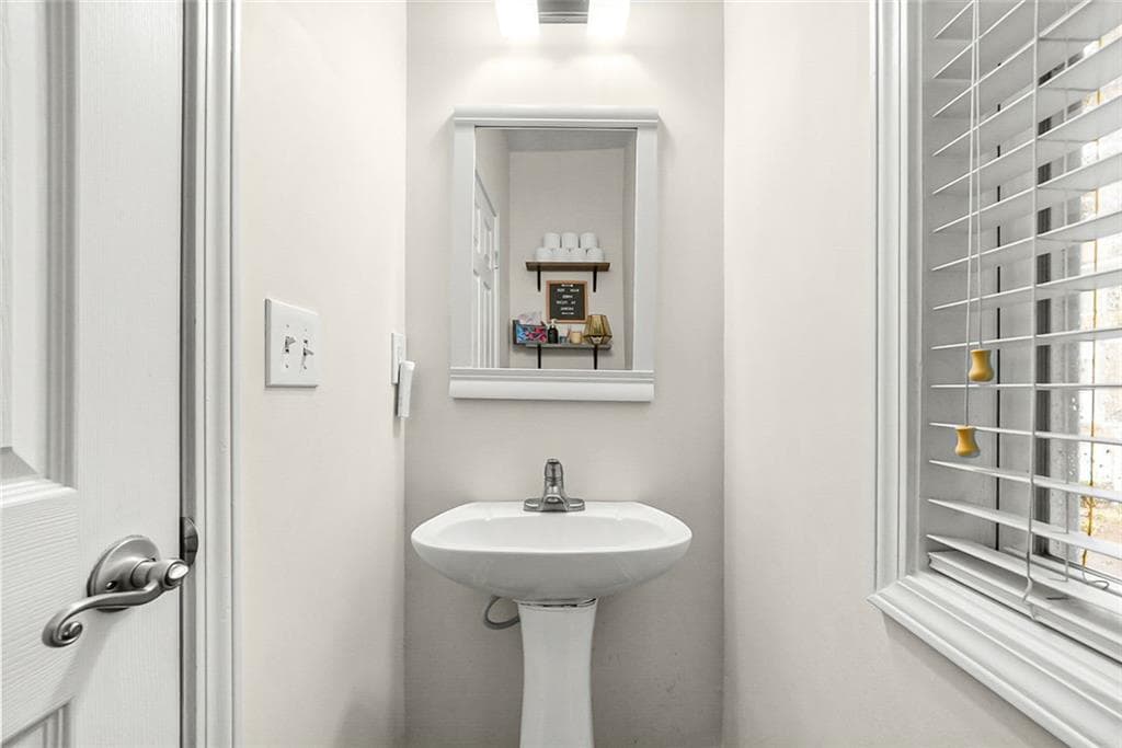 3 bedroom, 4 bathroom, 1,730 sq ft townhouse for sale at 3034 Lauren Parc Road, Decatur, GA 30032 — photo 9