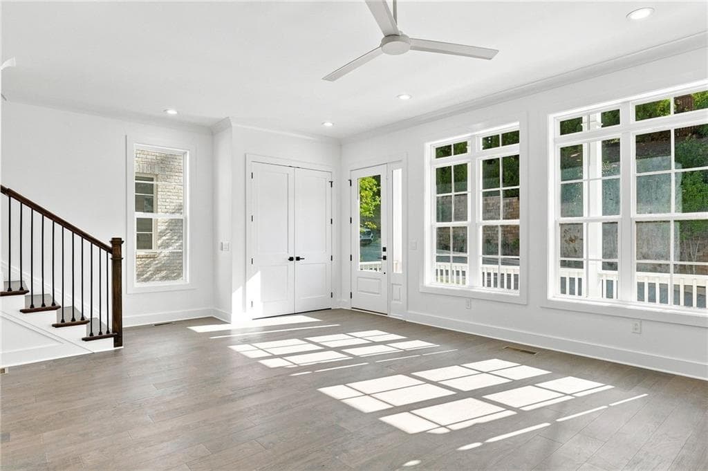 3 bedroom, 4 bathroom, 3,033 sq ft single family residence for sale at 3030 Kara Court, Roswell, GA 30076 — photo 4