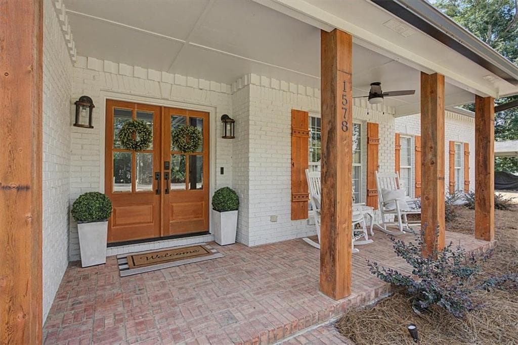 6 bedroom, 4 bathroom, 3,901 sq ft single family residence for sale at 1578 Friendship Church Road, Powder Springs, GA 30127 — photo 4