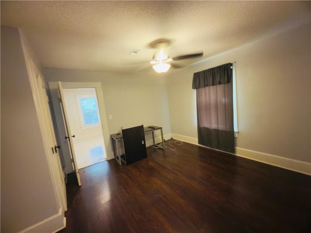 2 bedroom, 1 bathroom, 1,328 sq ft single family residence under contract at 1116 Brooks Street, Cedartown, GA 30125 — photo 8