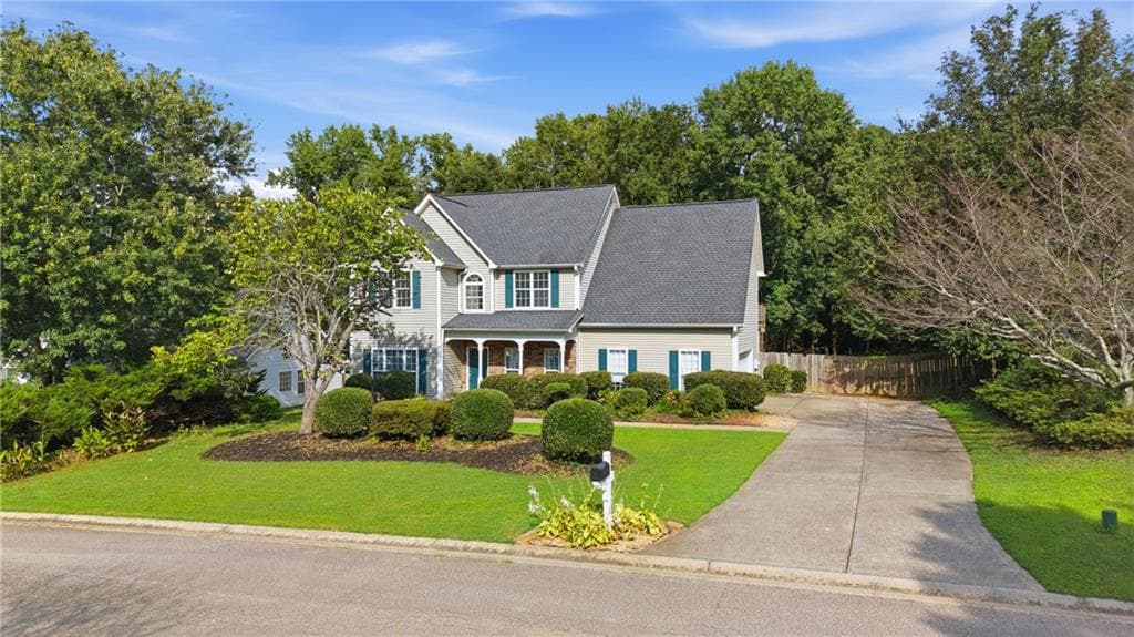 4 bedroom, 3 bathroom, 2,166 sq ft single family residence for sale at 6356 Wilmington Way, Flowery Branch, GA 30542 — photo 2