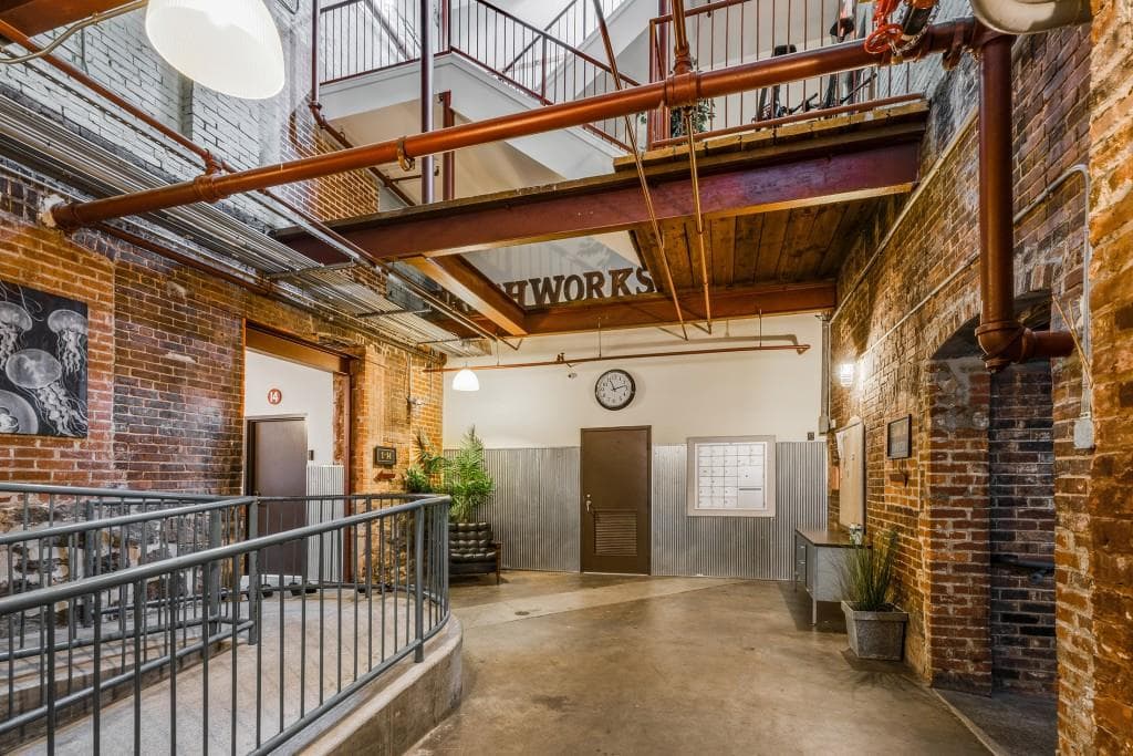 2 bedroom, 1 bathroom, 1,250 sq ft condominium for rent at 19 Hilliard Street 10, Atlanta, GA 30312 for $2,450 a month — photo 1 of 42