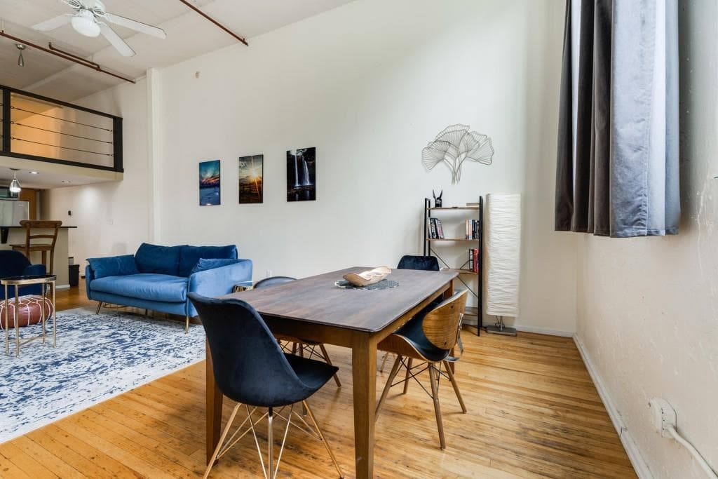 2 bedroom, 1 bathroom, 1,250 sq ft condominium for rent at 19 Hilliard Street 10, Atlanta, GA 30312 for $2,450 a month — photo 9