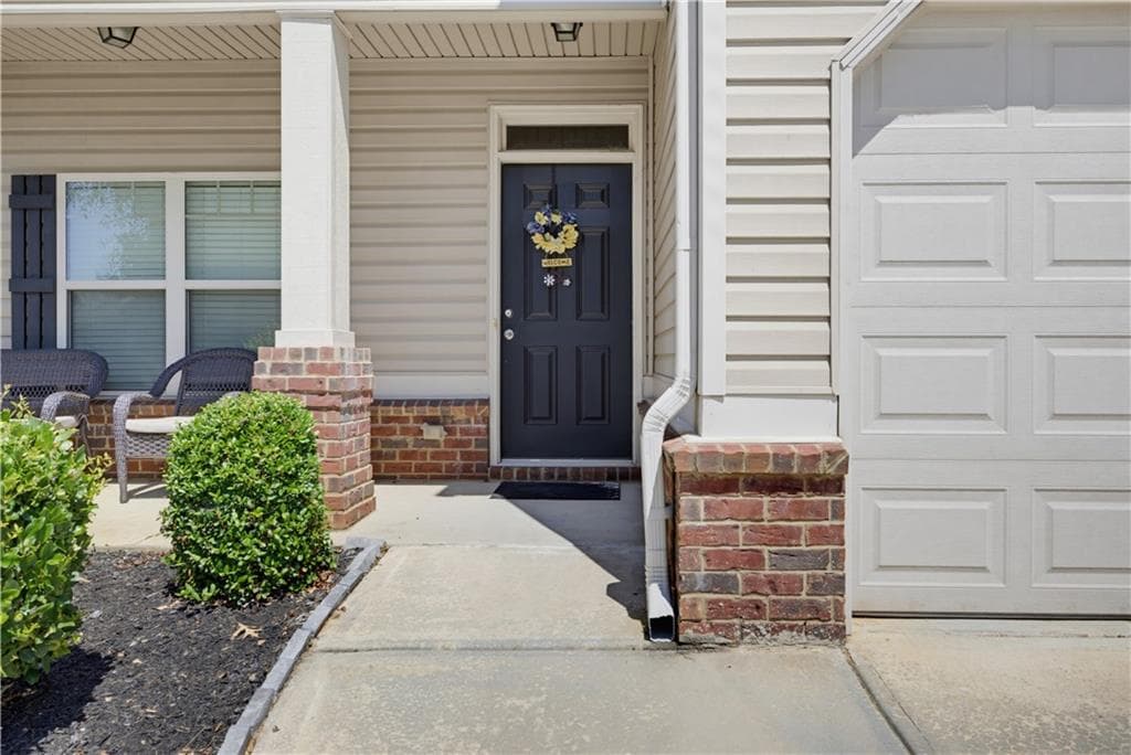 4 bedroom, 3 bathroom, 2,276 sq ft single family residence for sale at 346 Lamont Lane, Hampton, GA 30228 — photo 5