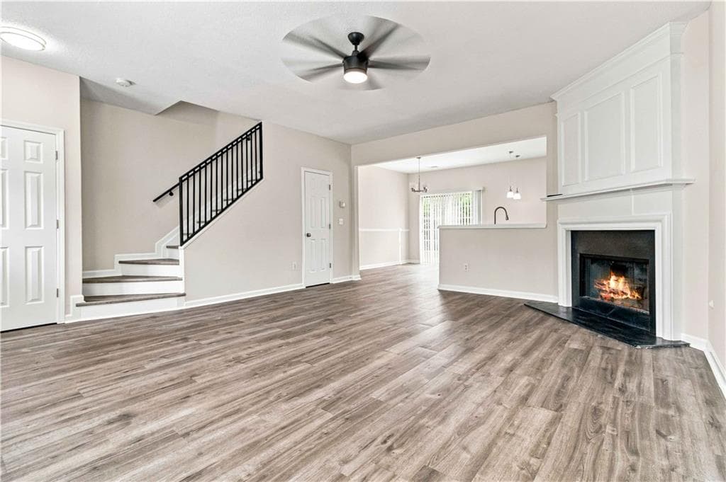 3 bedroom, 3 bathroom, 1,428 sq ft condominium under contract at 5510 Reps Trace, Norcross, GA 30071 — photo 2