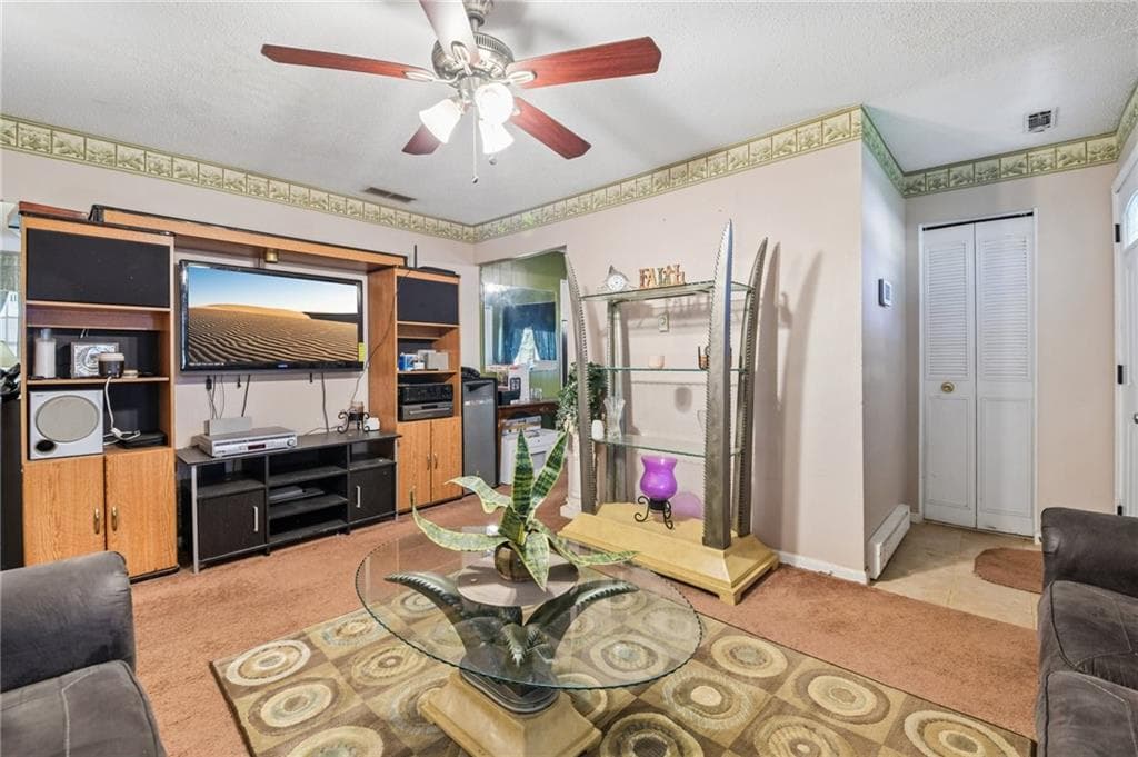 3 bedroom, 2 bathroom, 1,042 sq ft single family residence under contract at 1684 Pheasant Drive, Jonesboro, GA 30238 — photo 5
