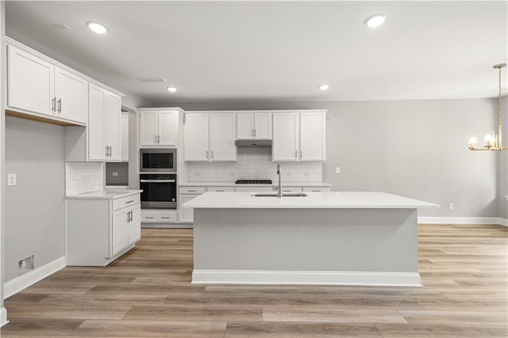 4 bedroom, 4 bathroom, 2,677 sq ft single family residence for sale at 5364 Ridgetop Trail, Sugar Hill, GA 30518 — photo 8