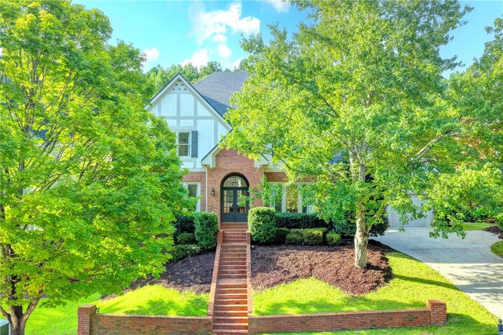 4 bedroom, 4 bathroom, 4,202 sq ft single family residence for sale at 1071 Moores Walk Lane, Suwanee, GA 30024 — photo 3