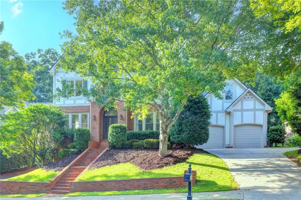 4 bedroom, 4 bathroom, 4,202 sq ft single family residence for sale at 1071 Moores Walk Lane, Suwanee, GA 30024 — photo 4