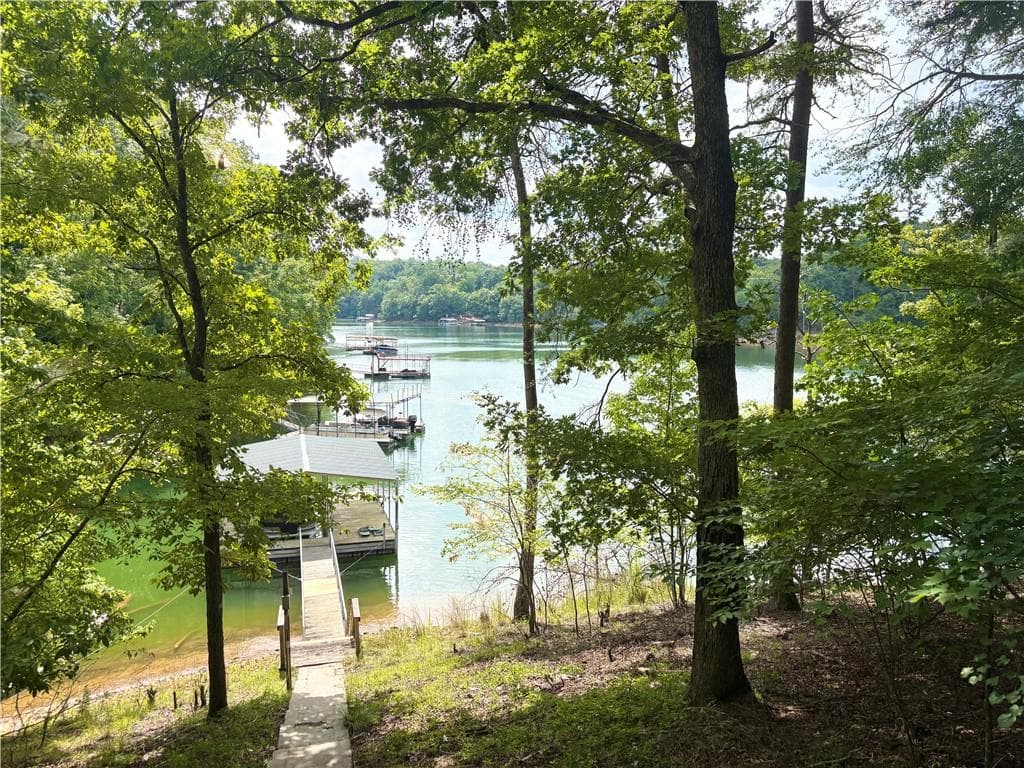 3 bedroom, 2 bathroom, 720 sq ft single family residence for sale at 6215 Wren Court, Gainesville, GA 30506 — photo 6