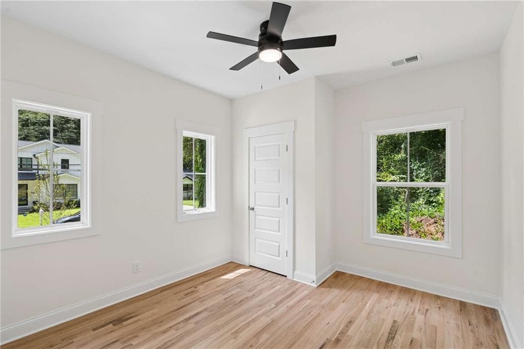4 bedroom, 3 bathroom, 1,833 sq ft single family residence for sale at 544 Westmeath Drive, Atlanta, GA 30310 — photo 10