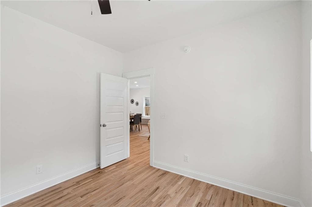 4 bedroom, 3 bathroom, 1,833 sq ft single family residence for sale at 544 Westmeath Drive, Atlanta, GA 30310 — photo 8