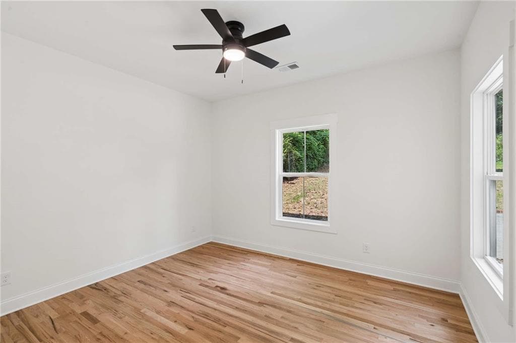 4 bedroom, 3 bathroom, 1,833 sq ft single family residence for sale at 544 Westmeath Drive, Atlanta, GA 30310 — photo 9