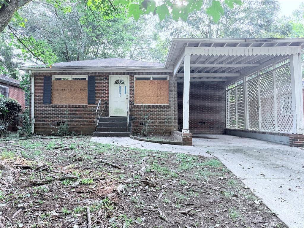 3 bedroom, 2 bathroom, 1,212 sq ft single family residence under contract at 1164 Dolphin Drive, Atlanta, GA 30311