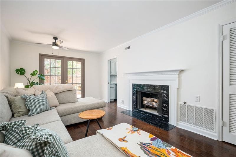3 bedroom, 3 bathroom, 1,944 sq ft townhouse for sale at 1470 Leafmore Place, Decatur, GA 30033 — photo 8