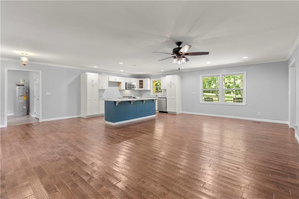 3 bedroom, 3 bathroom, 2,796 sq ft single family residence under contract at 211 Race Horse Drive, Summerville, GA 30747 — photo 6