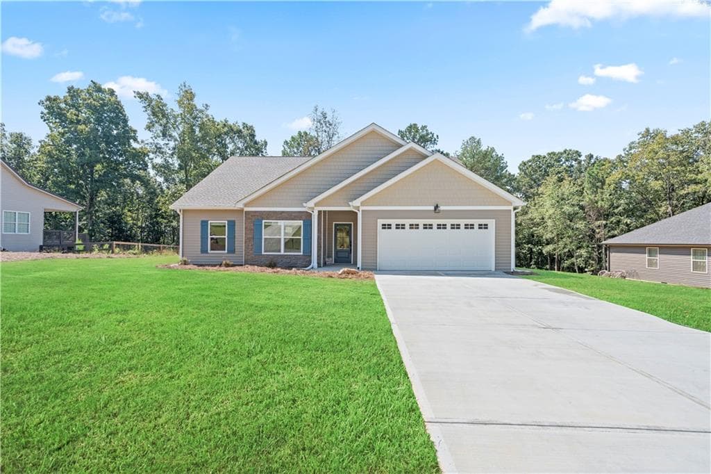 4 bedroom, 2 bathroom, 1,925 sq ft single family residence for sale at 196 Talon Drive, Rydal, GA 30171